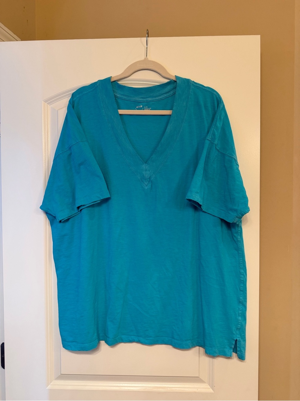 Aerie Women’s V-Neck Short Sleeve Tee — Teal